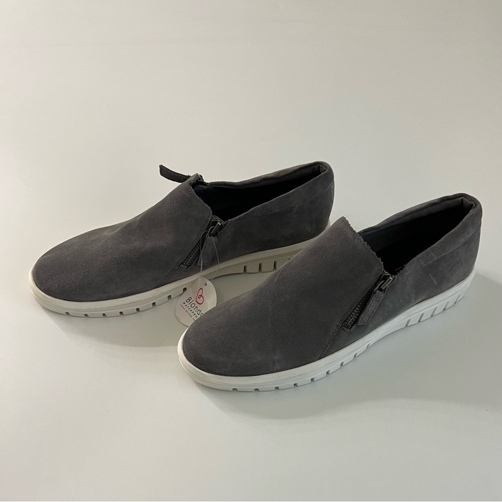 Blonde Waterproof Suede Leather Gray Slip On Sneaker Womens SZ 11